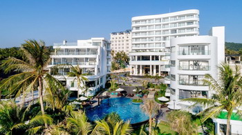 Combo 3N2Đ Sunset Beach Resort & Spa Phú Quốc 4 sao: Vé máy bay khứ hồi + Phòng Deluxe + Ăn sáng + Đưa đón sân bay theo khung giờ của khách sạn