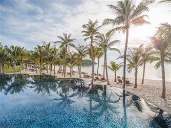 Combo 3N2Đ JW Marriott Phu Quoc Emerald Bay Resort & Spa: Vé máy bay khứ hồi + Phòng Emerald Bay View + Ăn sáng + Đón tiễn sân bay của khách sạn