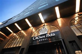 Hàn Quốc: Combo Vé máy bay khứ hồi + 2 đêm phòng khách sạn tại Crown Park Hotel Myeongdong - Seoul 3*
