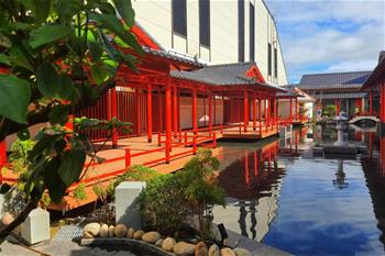 Combo 3N2Đ Mikazuki Resort & Spa Đà Nẵng 4 sao: Vé máy bay khứ hồi + Phòng Hinode Garden View + Ăn sáng + Vé sử dụng không giới hạn dịch vụ Water Park và Onsen 