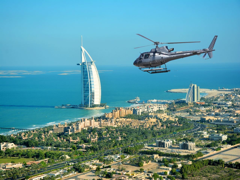 TRẢI NGHIỆM NGẮM TOÀN CẢNH DUBAI BẰNG TRỰC THĂNG	                   (Ăn ba bữa)