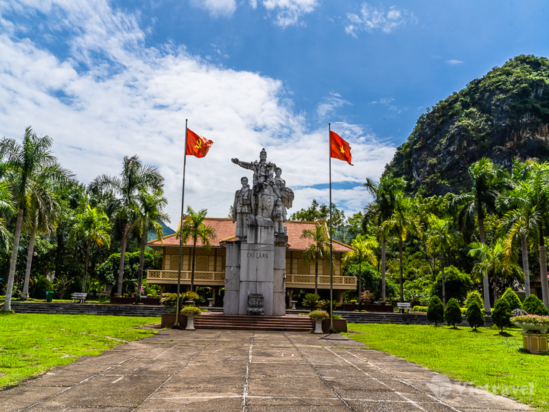 Ngày 1: Nội Bài - Chi Lăng - Đông Khê - Trùng Khánh