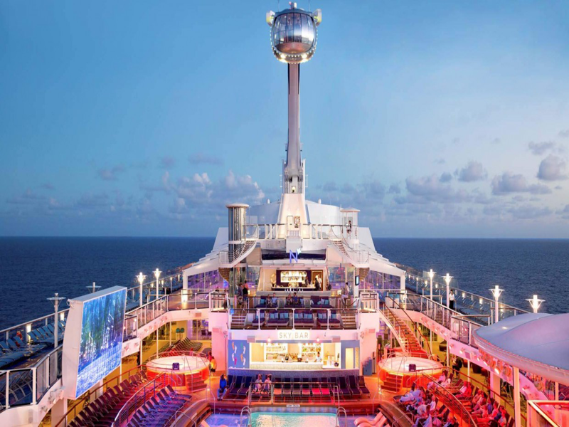 HỒNG KÔNG – DU THUYỀN OVATION OF THE SEAS     (Ăn ba bữa)