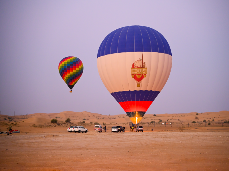 NGẮM BÌNH MINH TRÊN KHINH KHÍ CẦU – SAFARI NIGHT (Ăn ba bữa)
