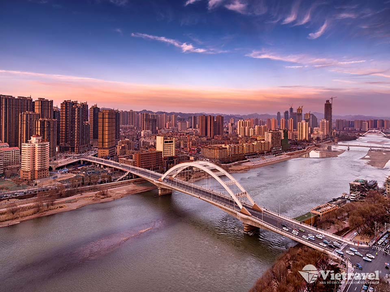 Thành phố Hồ Chí Minh - Vũ Hán - Khai Phong