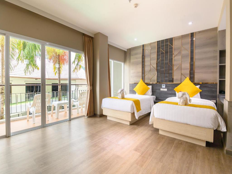 Combo vé máy bay khứ hồi + 1 đêm tại khách sạn 4 sao tại Phuket (Đã bao gồm ăn sáng)