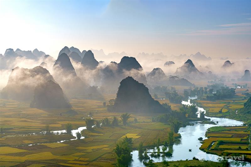 Đông Bắc: Hà Giang - Lũng Cú - Đồng Văn - Mã Pí Lèng - Mèo Vạc - Cao Bằng - Thác Bản Giốc - Hồ Ba Bể 