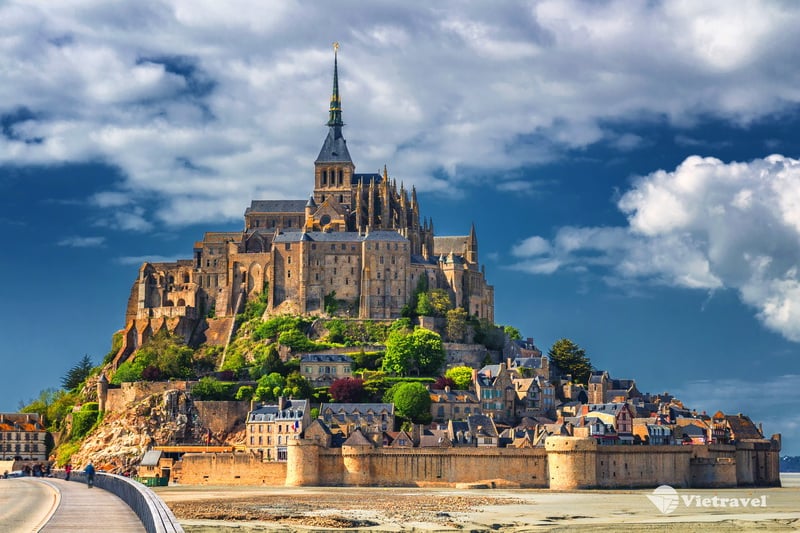 Hà Lan - Đức - Bỉ - Pháp: Thung lũng sông Loire, Tu viện Mont Saint Michel 