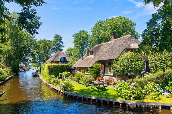 Pháp - Bỉ - Hà Lan: Ngôi làng cổ tích Giethoorn, Tặng voucher shopping La Vallee Village Outlet