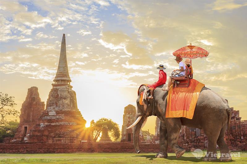 Thái Lan: Pattaya - Bangkok (Bảo tàng Lighting Art & Vườn khinh khí cầu, tặng Show Alcazar và Buffet tại BaiYoke Sky) | Tết Dương Lịch 2024